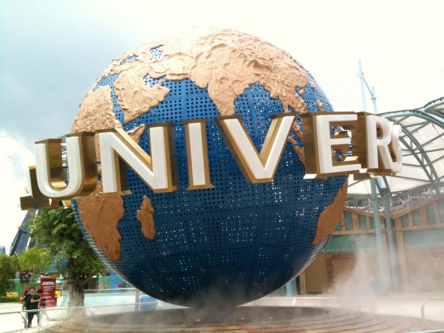 Universal+Parks+and+Resorts+announced+a+new+theme+park+location+in+Frisco%2C+Texas.+The+park+will+hopefully+provide+easier+access+to+family-friendly+experiences%2C+which+according+to+Kaidi+DeMerse+%289%29%2C+is+something+that+Texans+need.+%E2%80%9CI+think+%5Bthe+new+park%5D+is+amazing%2C%E2%80%9D+DeMerse+said%2C+%E2%80%9Cespecially+for+the+younger+kids+that+dont+get+to+go+to+Disney+World+because+of+money+issues.%E2%80%9D