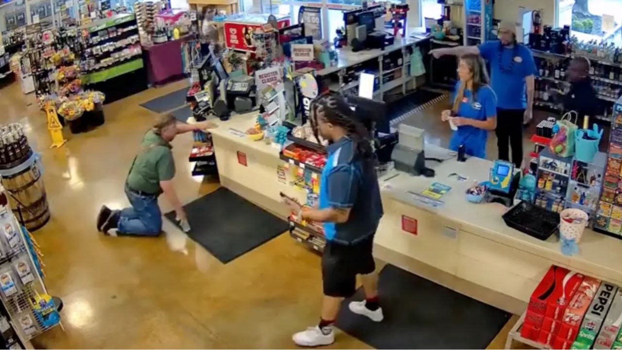 Amazon Delivery Driver Allegedly Attacks 71-Year-Old Man Inside California Gas Station After Argument Over Parking Spot