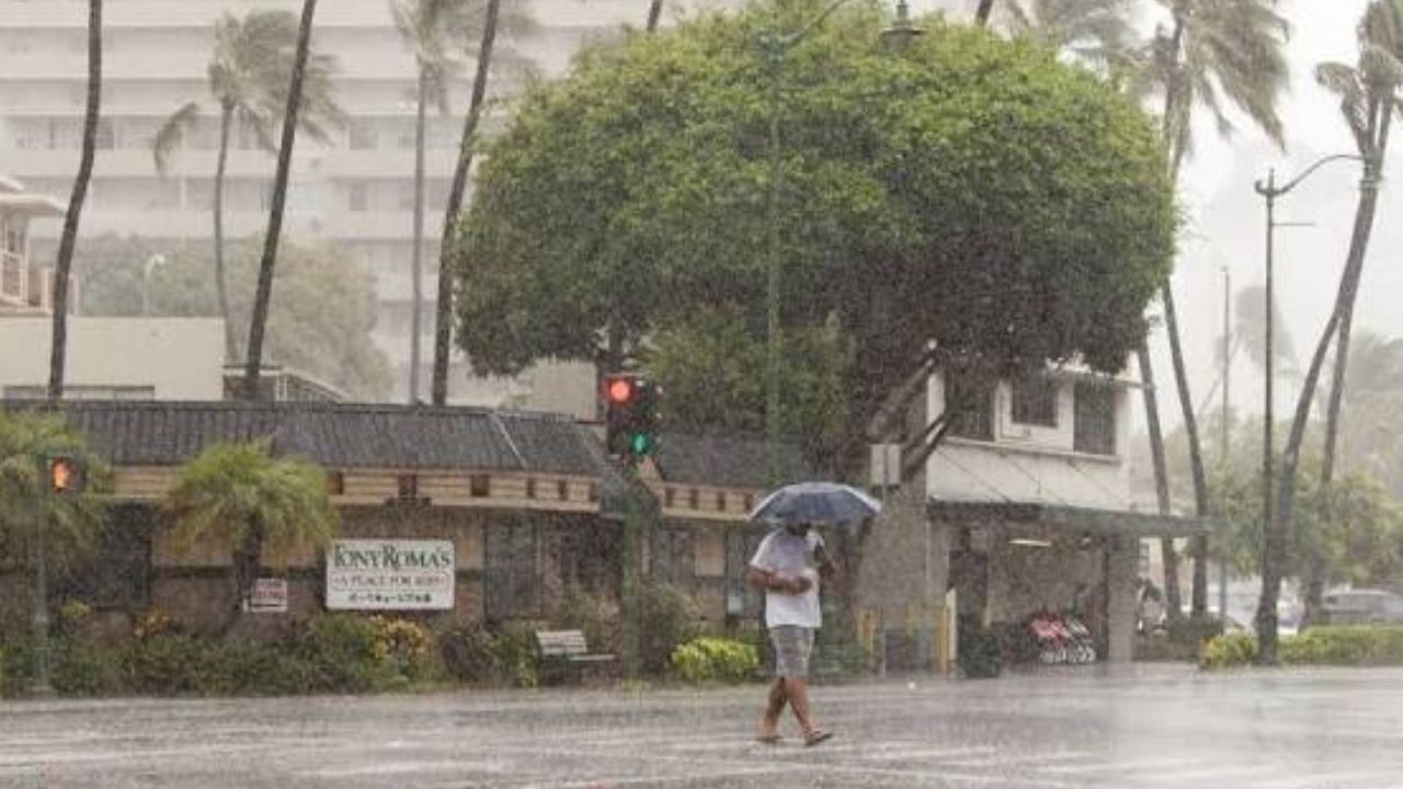 Tropical Storm Moke Takes Aim at Hawaii With Heavy Rain and Dangerous Surf Just One Week After Hurricane Lala