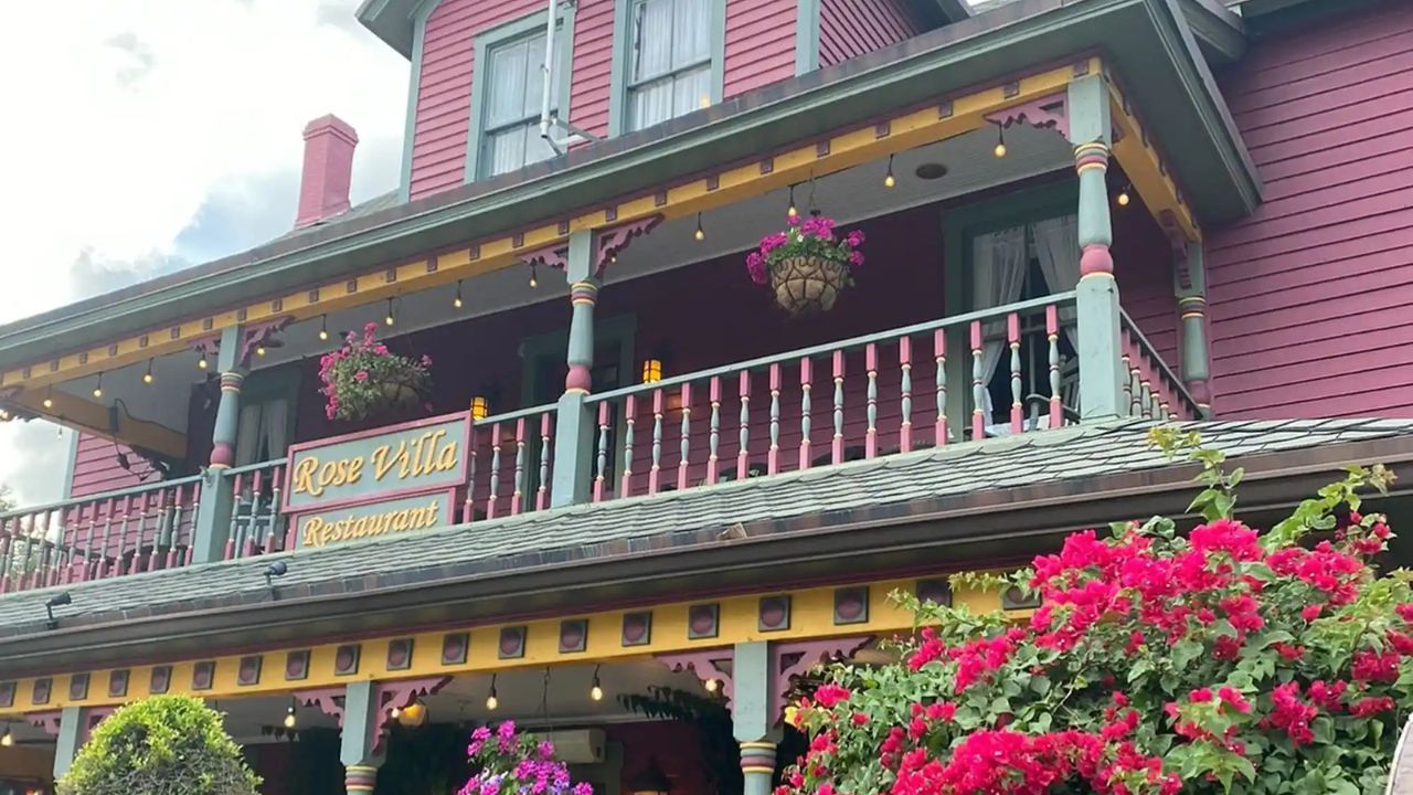 Florida Restaurant Shuts Down Without Warning as Workers Claim Thousands in Unpaid Wages